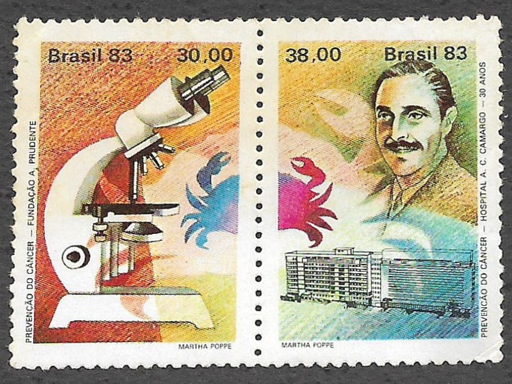 Dupla de selos comemorativos (Se-tenant) Prevenção ao Câncer 1983.