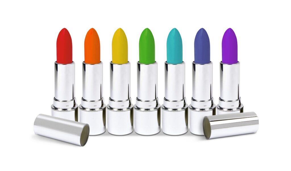 Batons coloridos.